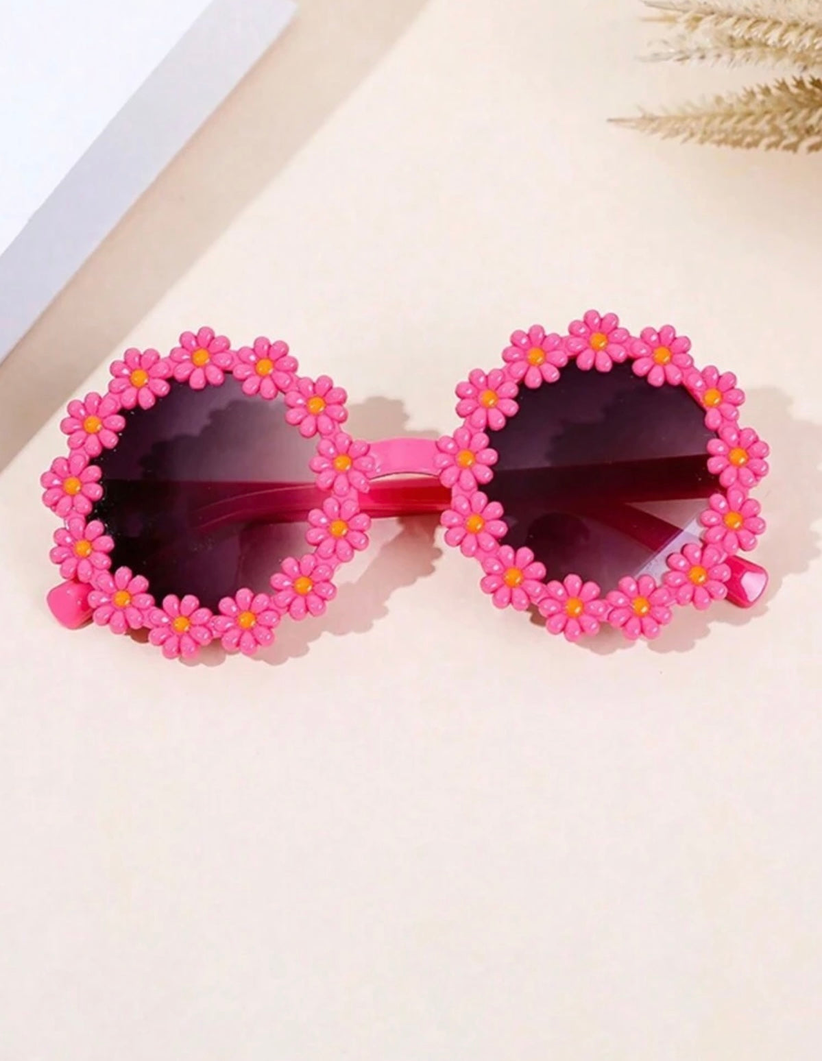 Kids Daisy Flower Sunglasses – Girls UV-Protective Eyewear Pink & White